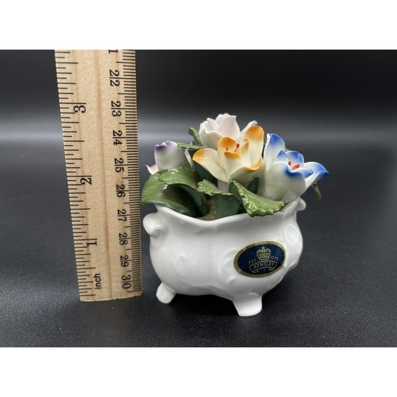 Vintage Aynsley Bone China February Crocus Floral Arrangement Birth Month - Picture 9 of 9